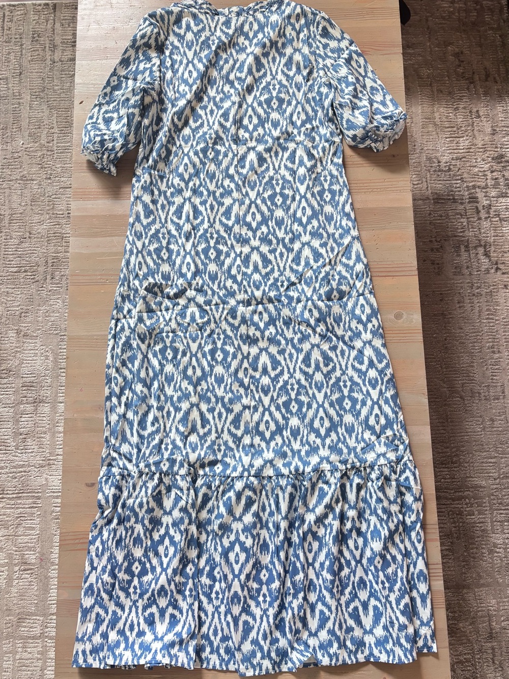 NWT Blue White Print Flowy Boho Maxi Dress - Picture 3 of 7